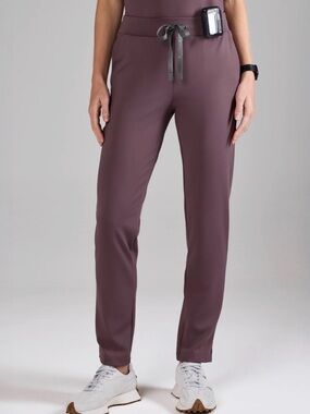 NWT Figs Tena FORMx Slim Tapered Scrub Pants